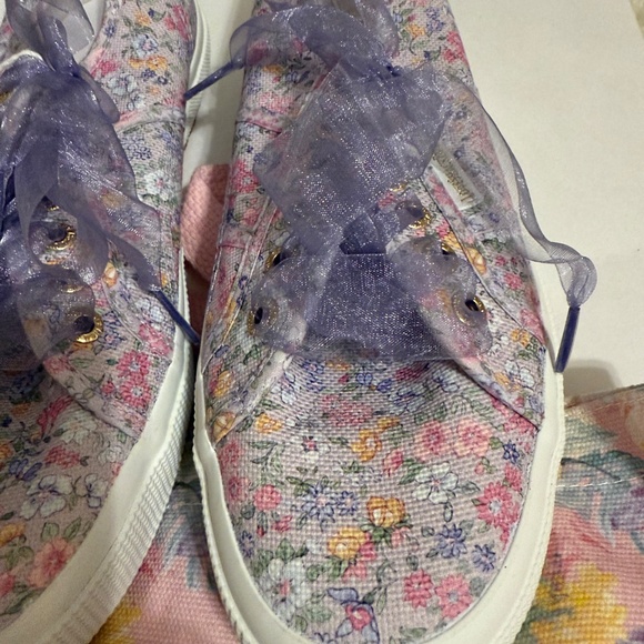 NWT Superga x LoveShackFancy Low Top Floral Sneaker - Picture 4 of 4